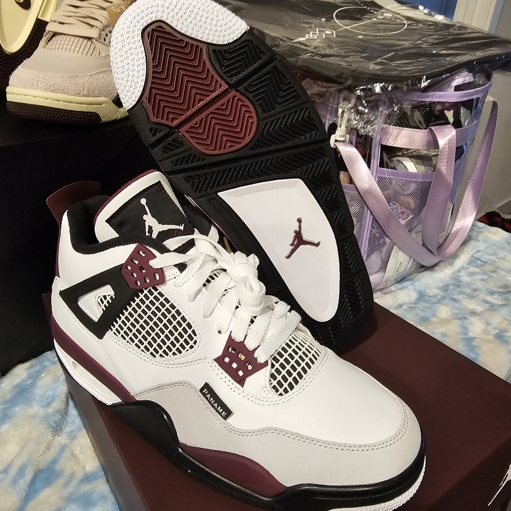 JORDAN 4 PSG DS SIZE 9.5 - Picture 3 of 9
